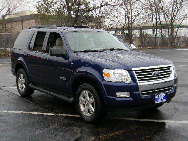 2007 Ford Explorer XLT 4dr SUV 4WD V8